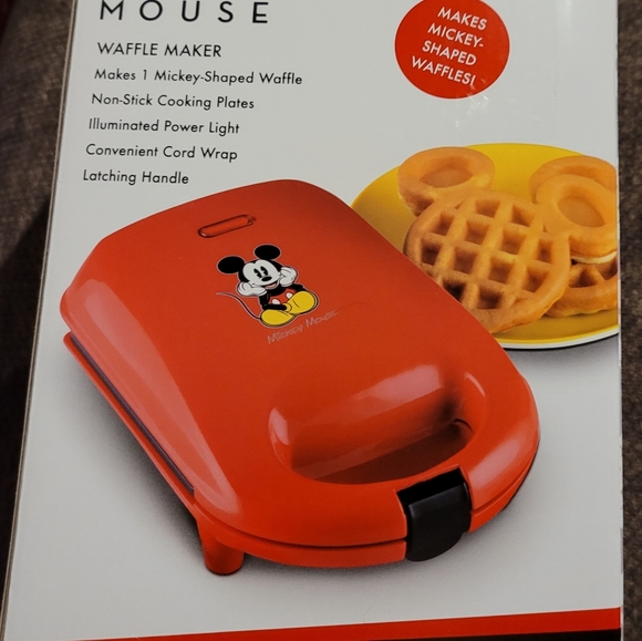 Disney Mickey Mouse Red Waffle Maker Non-stick Mickey Shaped Belgium NIB - Picture 6 of 11